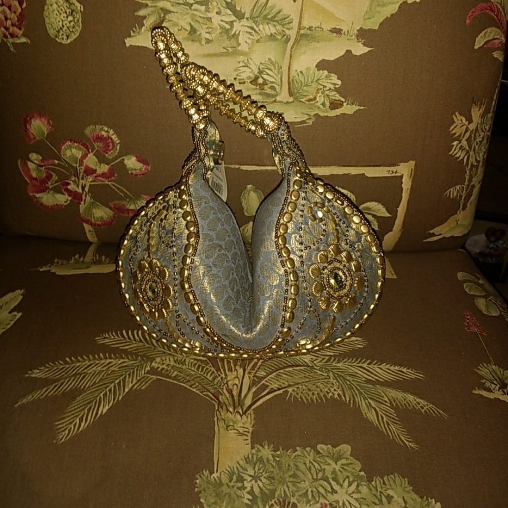 Wristlet